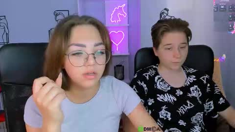 Snapshot of kitniss_dreamy chatting on September 25, 2025, 6:39 am kitniss online show from September 25, 2025, 6:39 am