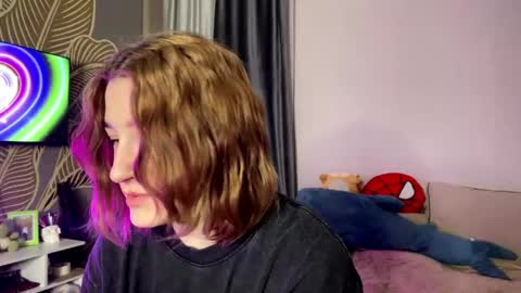 Tanesha online show from April 13, 2026, 2:44 pm