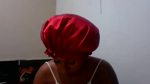 kitra_new online show from November 1, 2025, 5:53 am