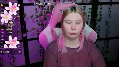 kitsune_little online show from April 22, 2026, 11:39 pm