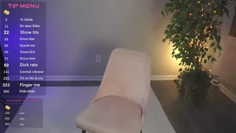 Snapshot of kitten142 chatting on April 13, 2026, 10:04 pm Athena Rose online show from April 13, 2026, 10:04 pm