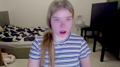 Jennyblonde and Emmabrunette online show from December 14, 2024, 9:56 pm