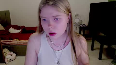 Jennyblonde and Emmabrunette online show from January 28, 2025, 8:36 pm