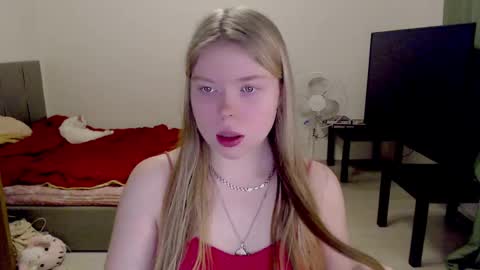 Jennyblonde and Emmabrunette online show from February 3, 2025, 8:35 pm