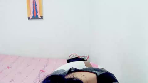 Snapshot of kitten_punches02 chatting on December 5, 2025, 3:37 am kitten_punches02 online show from December 5, 2025, 3:37 am