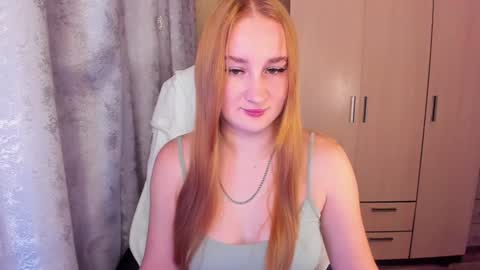 Snapshot of kitten_sun chatting on January 12, 2025, 2:14 am kitten_sun online show from January 12, 2025, 2:14 am
