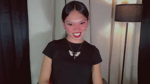 KITTY online show from October 1, 2025, 9:43 pm