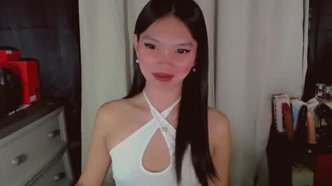 KITTY online show from May 5, 2026, 9:45 pm