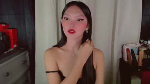 KITTY online show from May 6, 2026, 10:15 pm