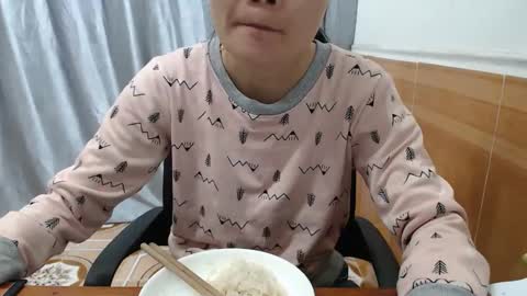 kitti_baby2x online show from November 1, 2025, 2:13 am