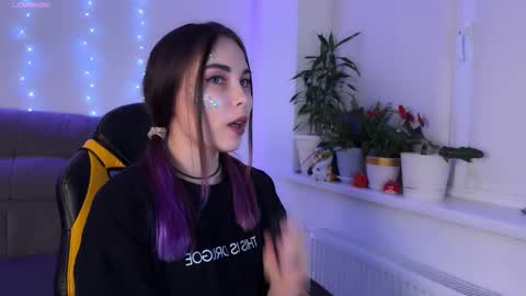 Snapshot of kittie_bear chatting on October 25, 2025, 4:46 pm Veronica online show from October 25, 2025, 4:46 pm