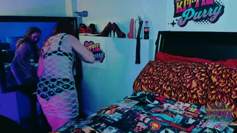 Snapshot of kittiepurry chatting on January 5, 2025, 4:58 am Kittie Purry online show from January 5, 2025, 4:58 am