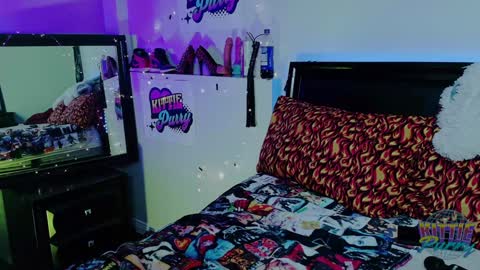 Snapshot of kittiepurry chatting on January 13, 2025, 5:12 am Kittie Purry online show from January 13, 2025, 5:12 am