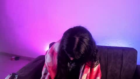 kitty__chs online show from October 23, 2025, 1:21 pm