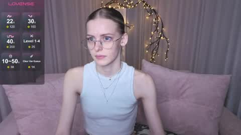 Snapshot of kitty__like18 chatting on May 13, 2026, 1:03 am Kitty online show from May 13, 2026, 1:03 am