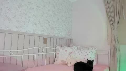 sophie online show from May 3, 2026, 4:13 pm
