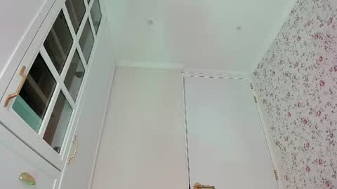 Snapshot of kitty__sophie chatting on July 7, 2026, 6:34 pm sophie online show from July 7, 2026, 6:34 pm