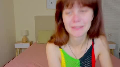 Snapshot of kitty_ange1l chatting on October 18, 2025, 5:32 am kitty_ange1l online show from October 18, 2025, 5:32 am