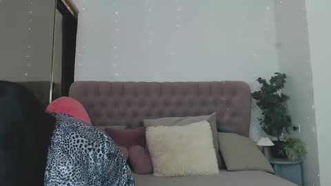 kitty_cut1ee_ online show from February 25, 2026, 1:54 pm