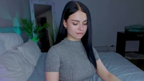 kitty_cut1ee_ online show from May 7, 2026, 1:49 pm