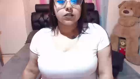 kitty online show from September 22, 2025, 11:07 pm