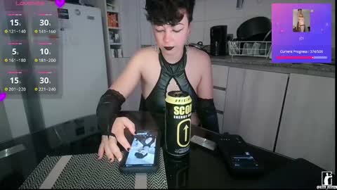 Snapshot of kitty_fitty29 chatting on March 18, 2026, 7:17 pm kitty_fitty29 online show from March 18, 2026, 7:17 pm