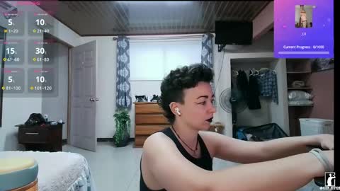 kitty_fitty29 online show from May 17, 2026, 11:34 pm