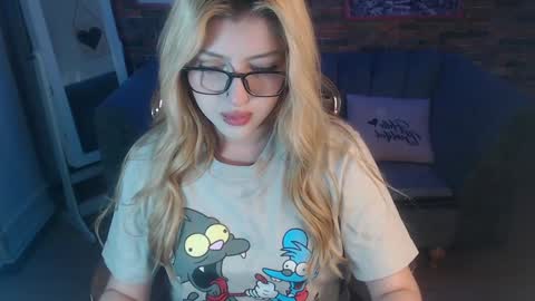 kitty_fox_b online show from January 9, 2025, 6:57 pm