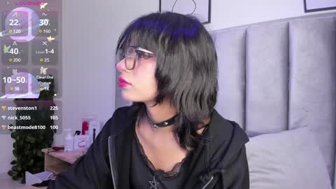 Camila online show from December 11, 2024, 2:41 am
