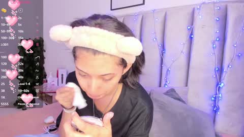 Camila online show from December 16, 2024, 2:47 am