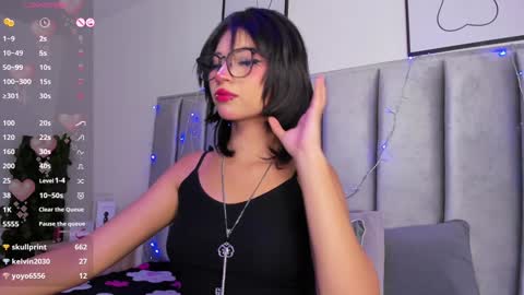 Camila online show from December 23, 2024, 8:33 am
