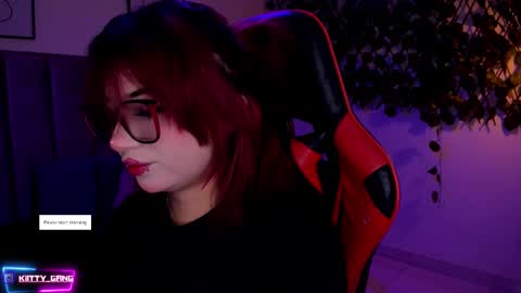 Camila online show from November 19, 2025, 2:11 am