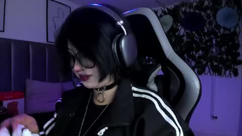 Snapshot of kitty_gang chatting on July 7, 2026, 12:35 am Camila online show from July 7, 2026, 12:35 am