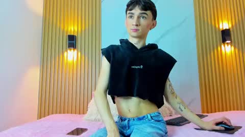 kitty_gill online show from December 28, 2024, 11:30 am