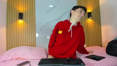 kitty_gill online show from January 7, 2025, 10:43 am