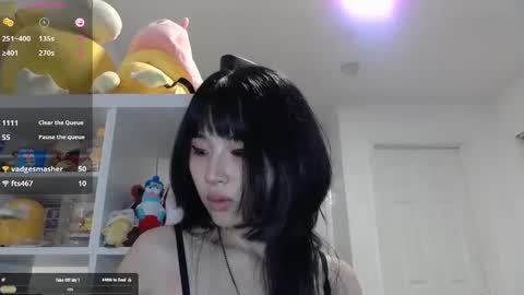 Kitty online show from September 13, 2025, 1:38 am