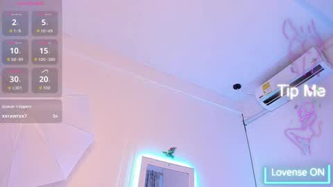 Snapshot of kitty_love01 chatting on October 23, 2025, 12:59 pm kitty_love01 online show from October 23, 2025, 12:59 pm