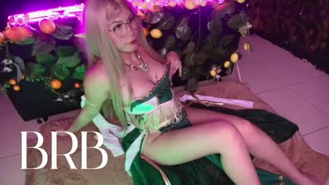 Kitty online show from May 4, 2026, 2:40 am
