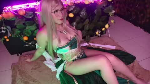 Kitty online show from May 5, 2026, 2:19 am