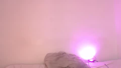 nina martinez online show from November 3, 2025, 11:04 pm