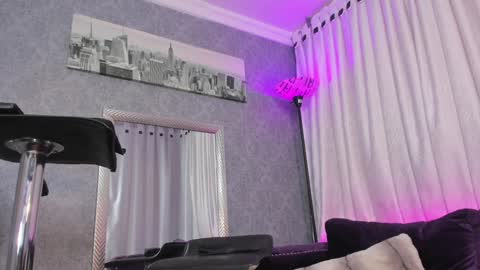 Snapshot of kitty_wichis chatting on December 16, 2024, 7:04 am Kendall Saray   online show from December 16, 2024, 7:04 am