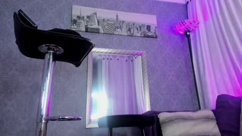 Snapshot of kitty_wichis chatting on March 5, 2025, 4:34 am Kendall Saray   online show from March 5, 2025, 4:34 am