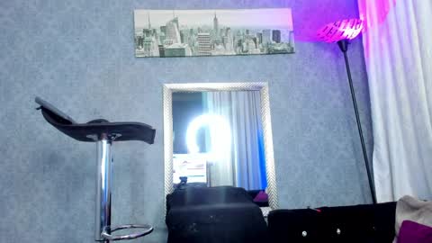 Kendall Saray   online show from June 7, 2026, 4:49 am