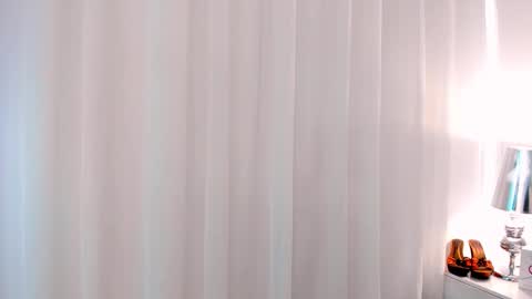 Kitty online show from February 18, 2025, 5:42 pm