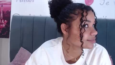 Snapshot of kittybrookex chatting on September 29, 2025, 9:19 pm Valery online show from September 29, 2025, 9:19 pm