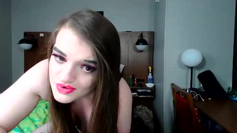 kittykat 1999 online show from February 1, 2025, 4:46 am