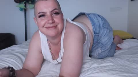 Bella Blue BBW online show from April 13, 2026, 7:03 am