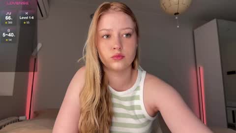 Snapshot of kittyloffe chatting on June 10, 2026, 3:07 am Monika online show from June 10, 2026, 3:07 am