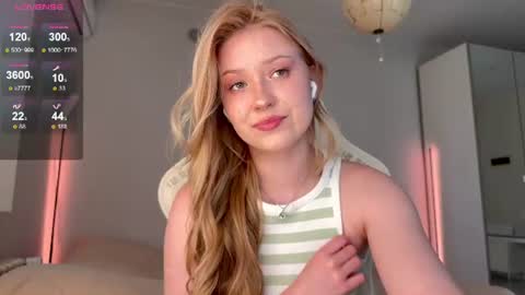 Snapshot of kittyloffe chatting on June 14, 2026, 3:08 am Monika online show from June 14, 2026, 3:08 am