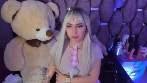 kittylovely  online show from March 7, 2025, 8:02 am